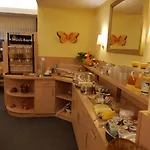 酒店 Atlantis 3*